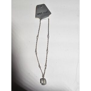 WET SEAL 18in chain with clear stones